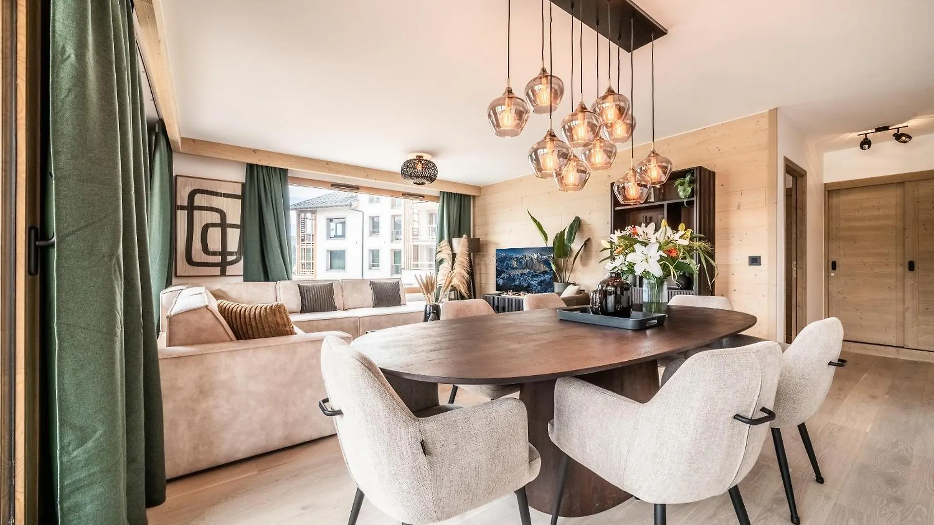 Apartment Tineo Alpe D'Huez - By Emerald Stay