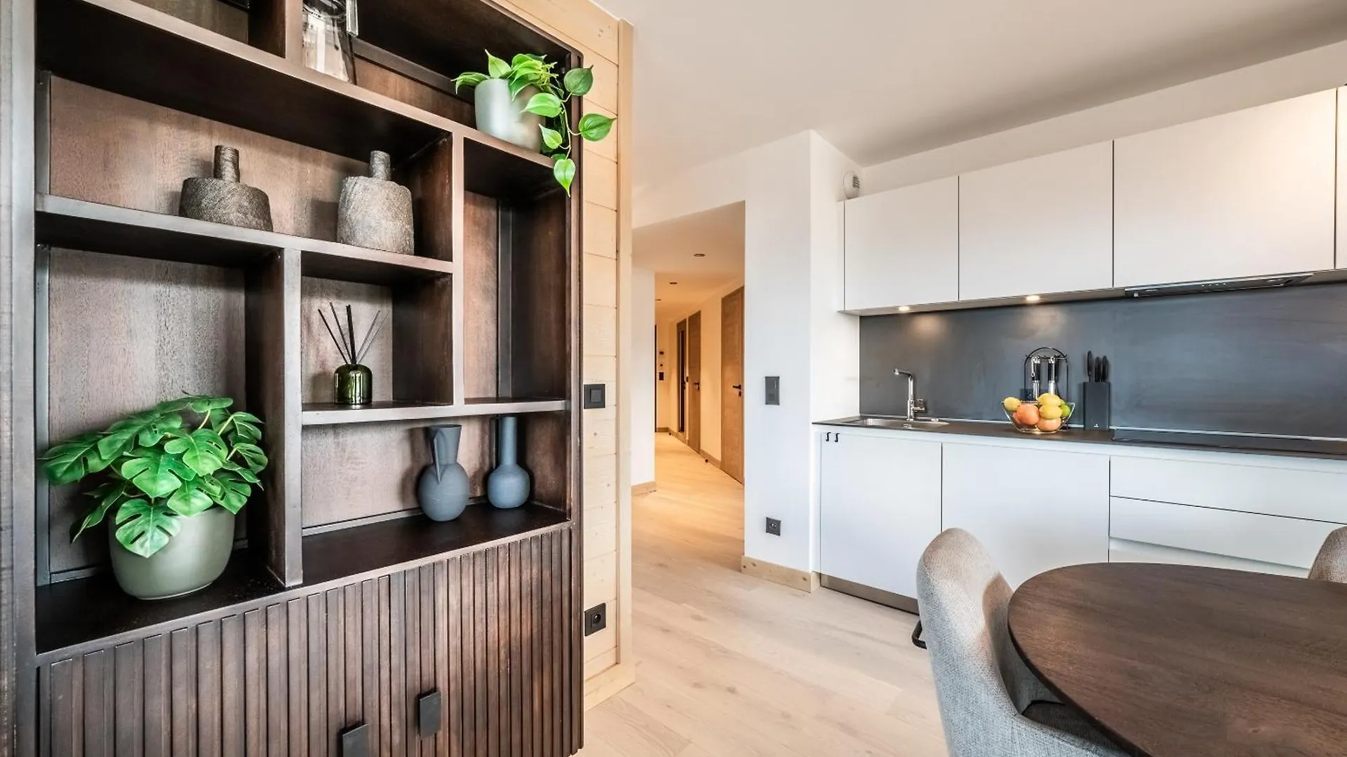 Apartment Tineo Alpe D'Huez - By Emerald Stay